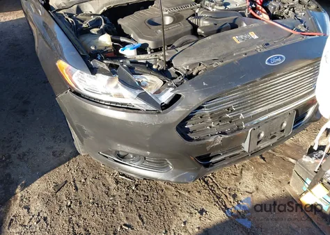 2014 Ford Fusion Hybrid Titanium from USA, damaged, VIN 3FA6P0RU4ER108999